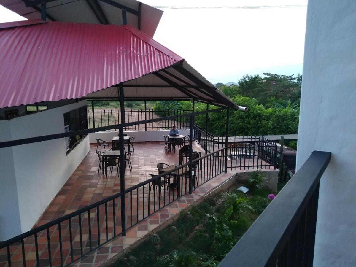 Cosmos Tatacoa Hotel Villavieja Exterior photo